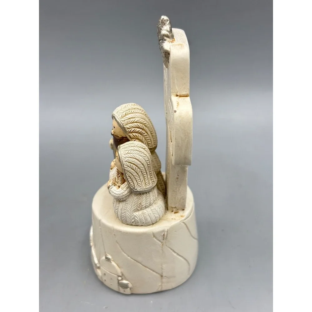 Holy Family‎ Nativity Figurine with Cross and Star Christmas Decor Cream Silver